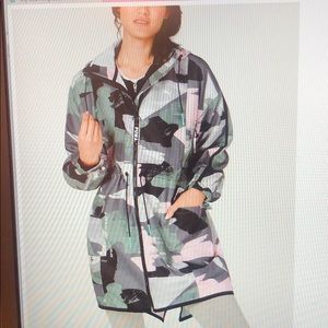 Puma camo long wind jacket
